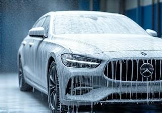 Car getting an exterior wash with foam